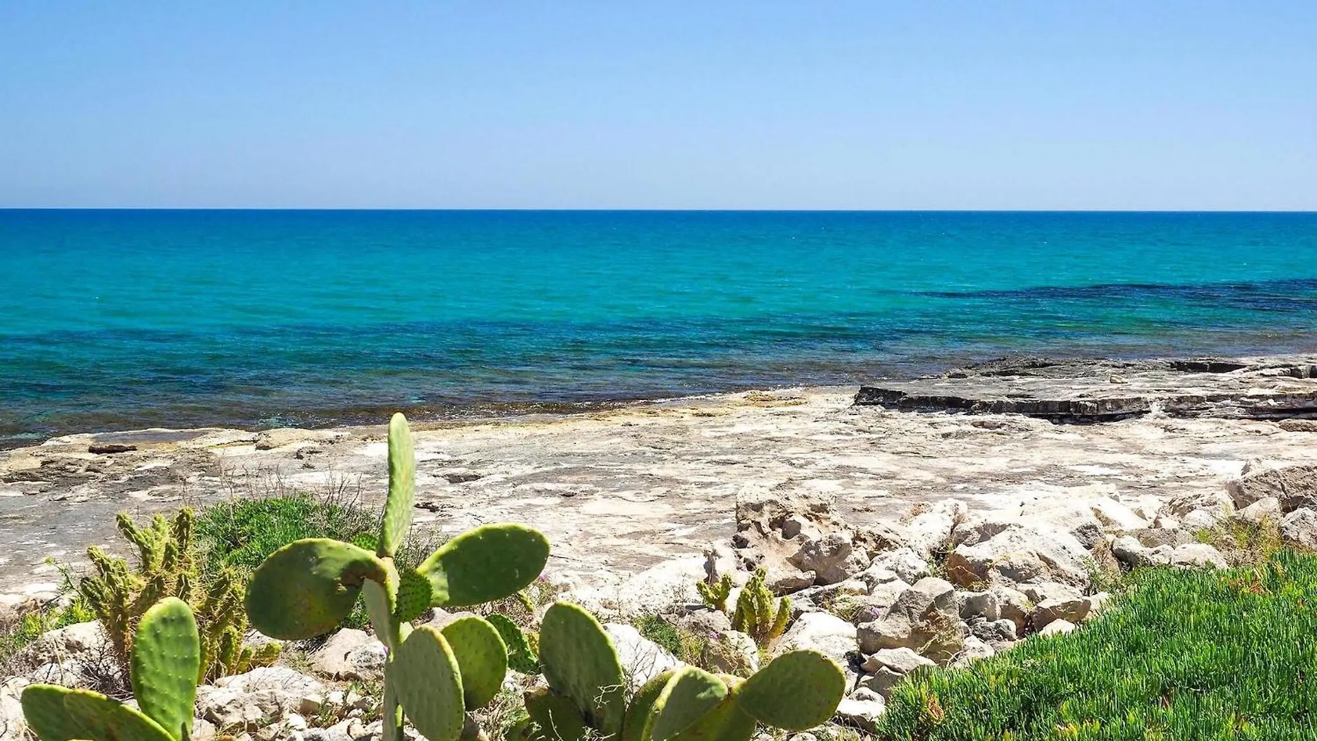2 Bedroom Gorgeous Home In Marina Di Modica 0*,