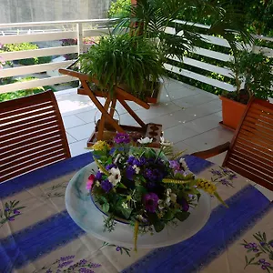 Casa vacanze White And Blue Holidays